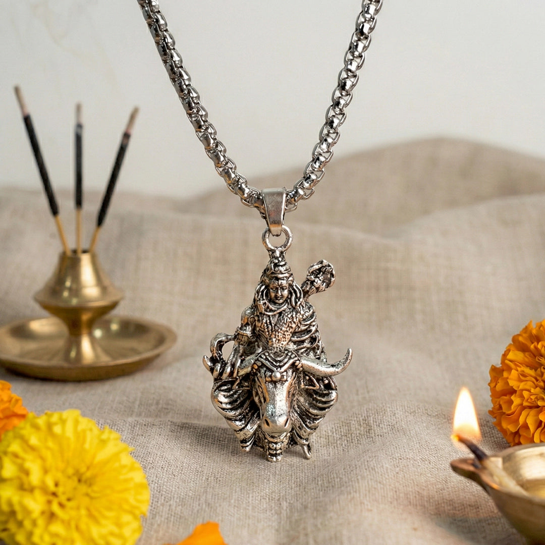 Shiv Ji Nandi Pendant with Chain - VAMA Mall